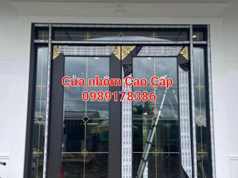Cua nhom Owin Đồng Nai