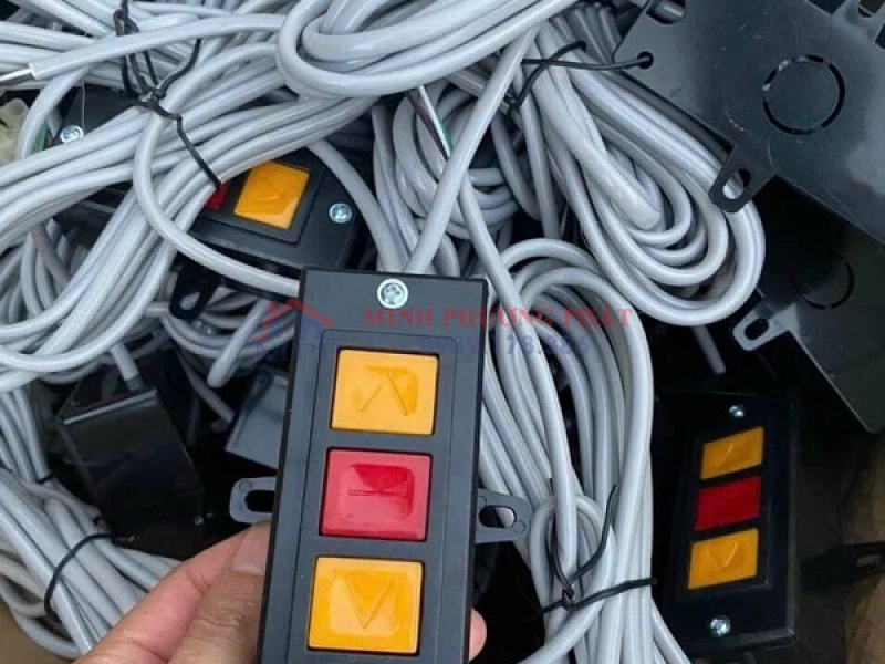bộ điều khiển cửa cuốn