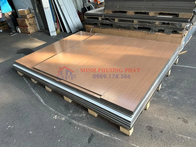 Bán tấm vách nagnw vệ sinh Biên Hòa Đồng Nai